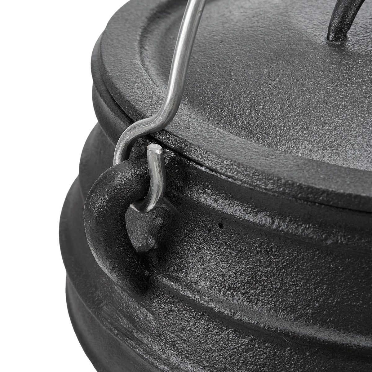 Cast Iron Cauldron with Lid