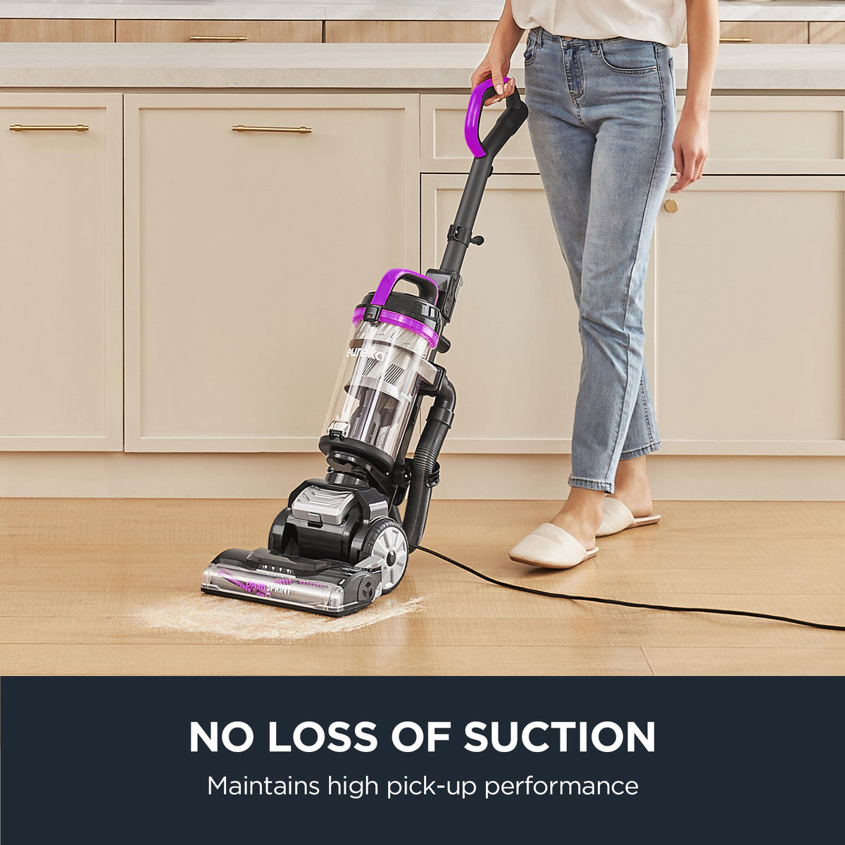 700W Upright Vacuum Cleaner with 2.2L Dust Cup