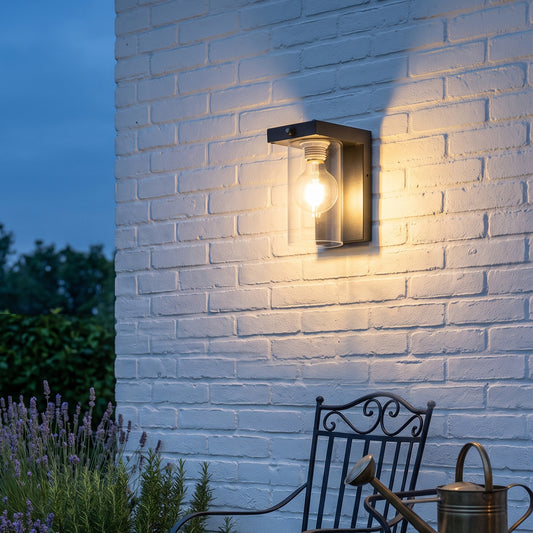 Dusk to Dawn Outdoor Wall Lamp