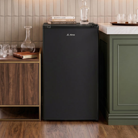 Black Compact Refrigerator with 9L Freezer Compartment