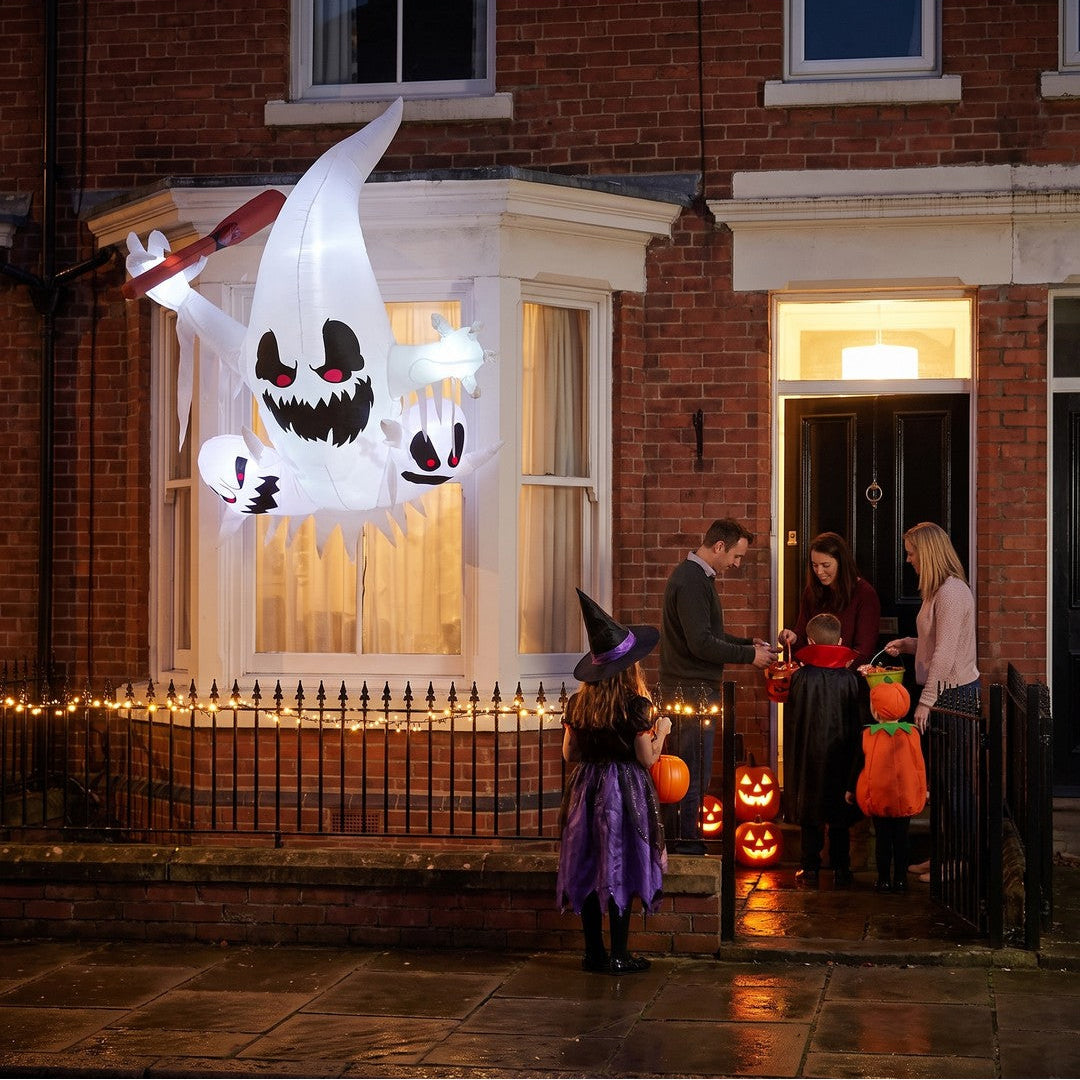 80cm Blow-Up Halloween Ghost Inflatable Decoration with Built-in LED Lights