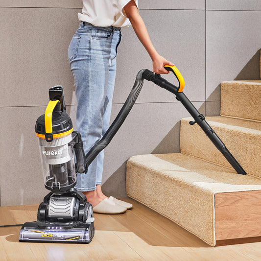 700W Upright Vacuum Cleaner with 2.2L Dust Cup