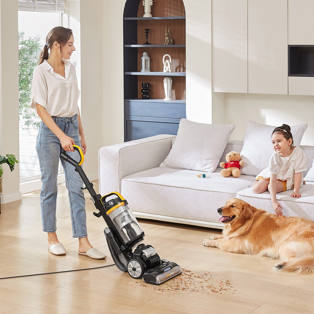 700W Upright Vacuum Cleaner with 2.2L Dust Cup