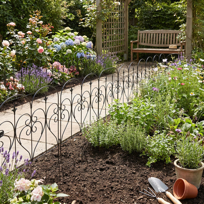 5-Pack Decorative Metal Garden Fence Panels