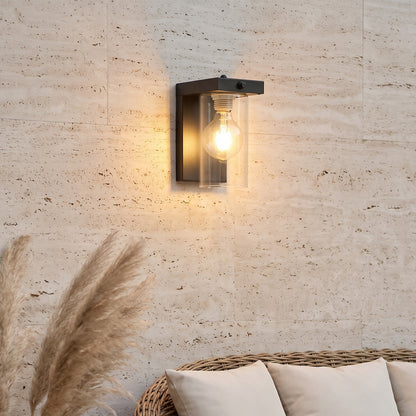 Dusk to Dawn Outdoor Wall Lamp